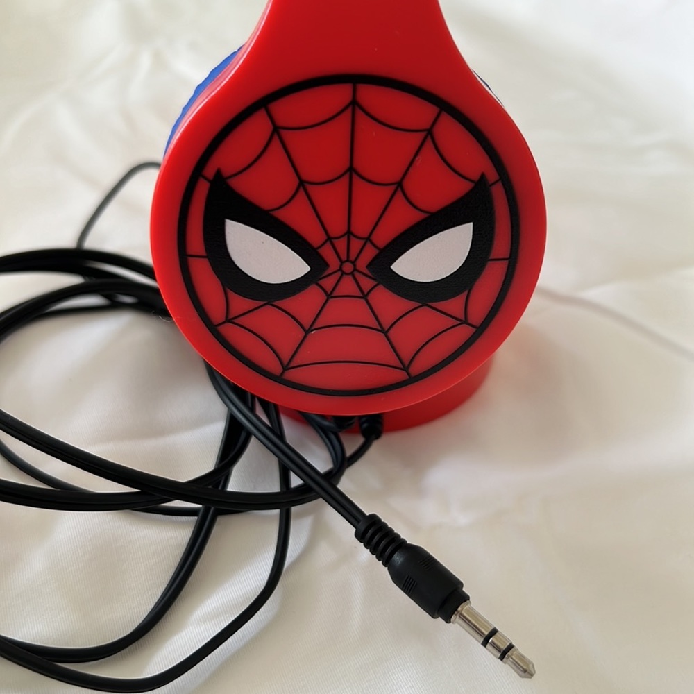 SPIDER-MAN HEADPHONES - Picture 2 of 2